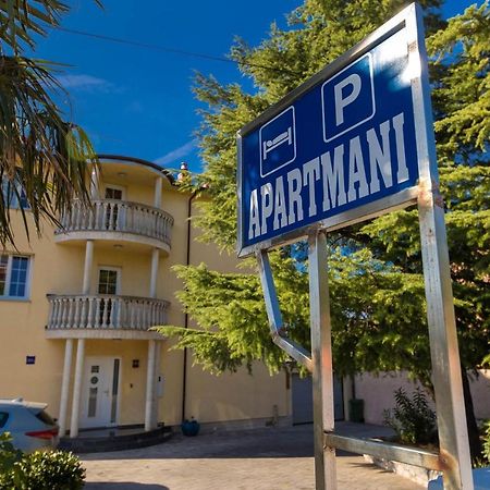 Apartmani Kovac Crikvenica Bagian luar foto